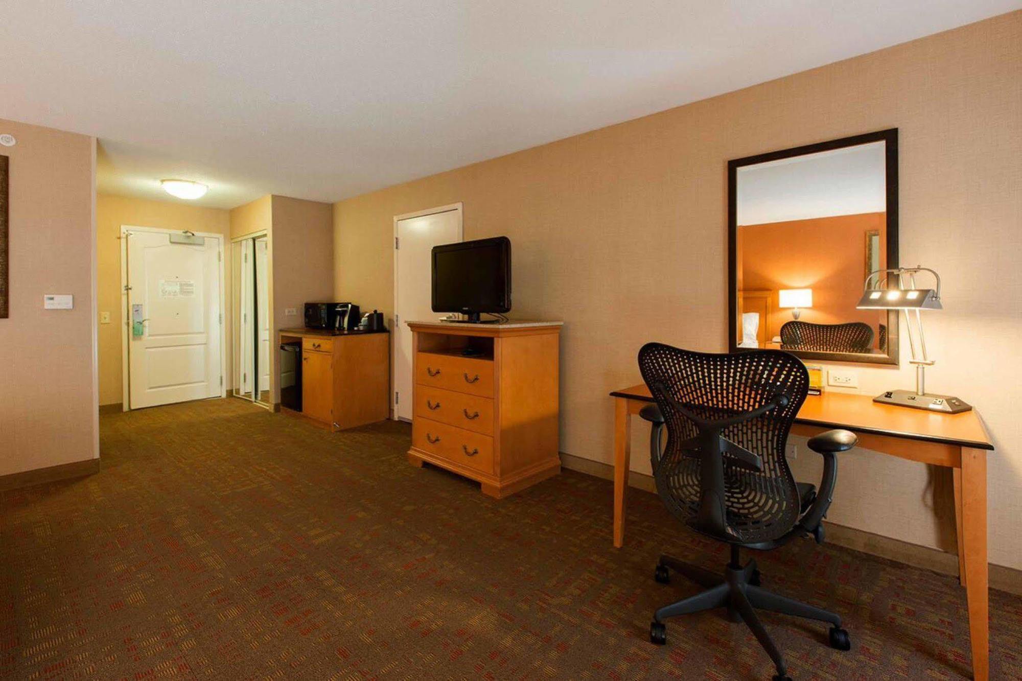 Hilton Garden Inn Chicago/Tinley Park Exterior photo